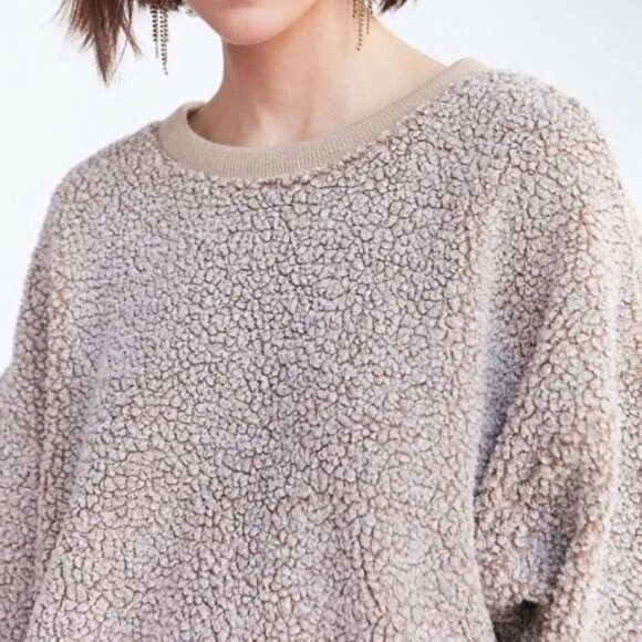 Silence + Noise Cozy Sherpa Crewneck Sweater Sz M - Picture 2 of 7